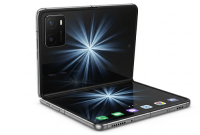 کانسپت گوشی سه‌تکه تاشوی فانتوم آلتیمیت جی فولد تکنو برای محافظت از نمایشگر، به سمت داخل تا می‌شه